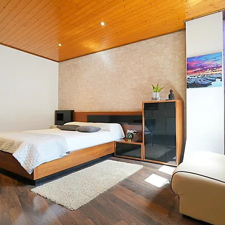 Casa Con Encanto En Ferienhaus Vilanova de Arousa